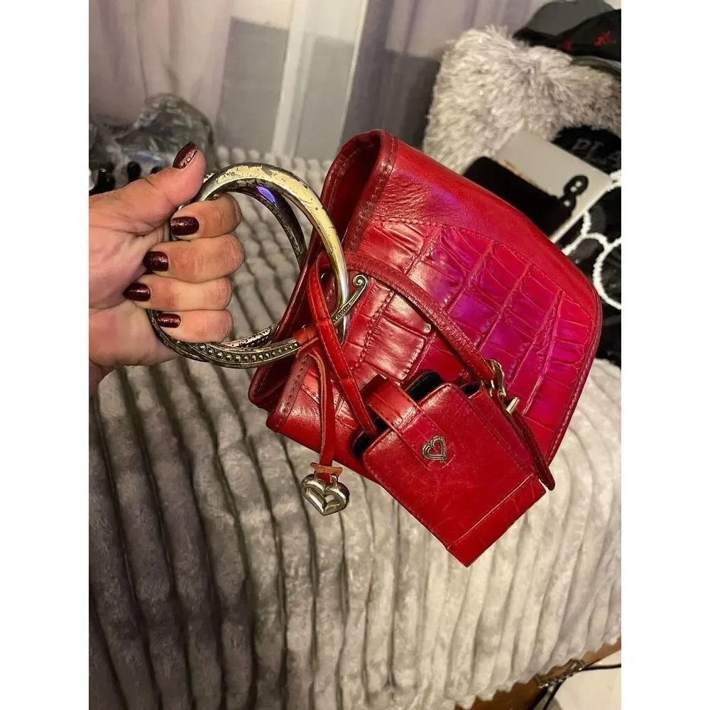 Brighton vintage red crocadile corazon mini bucket bag heart handle